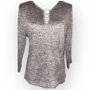 C’est La Vie Brand Ladies 3 Ring Sweater in Gray and Tan in Size Large